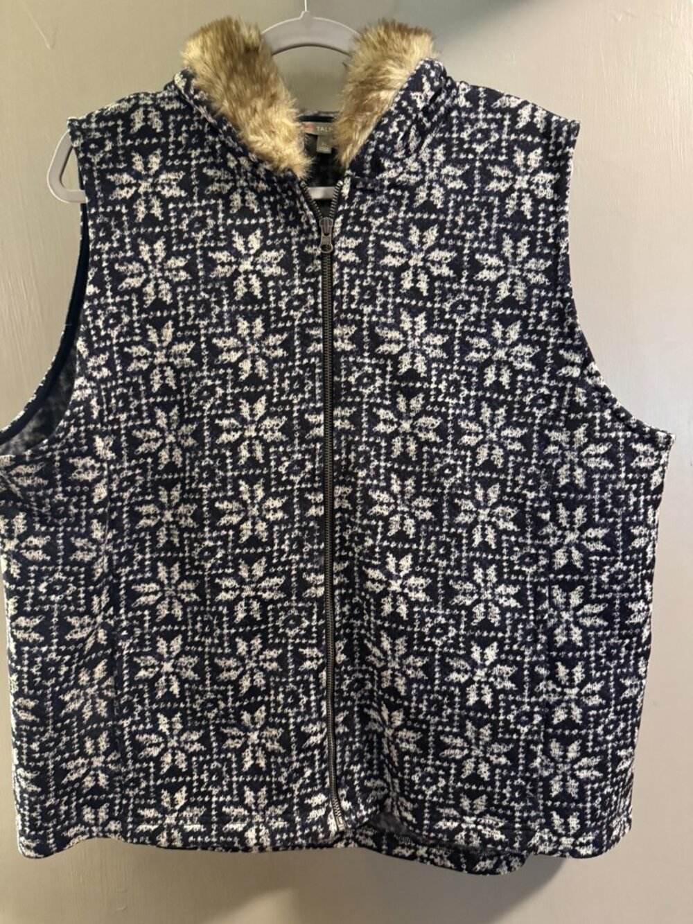 Talbots 2X Fair Isle Snowflake Faux Fur Hooded Zip Vest